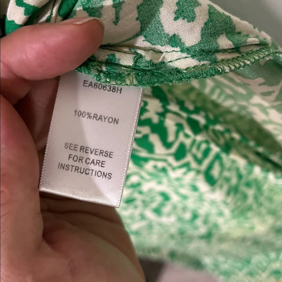 100% Rayon floral halter top and skirt set size Small by Aakaa - Picture 4 of 11